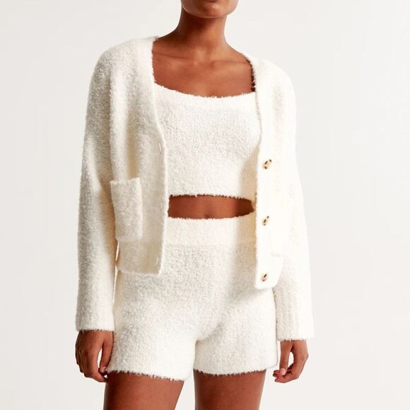 NWT Abercrombie and Fitch Lounge Ivory Boucle Wool Blend Cardigan Size Small - Picture 1 of 16